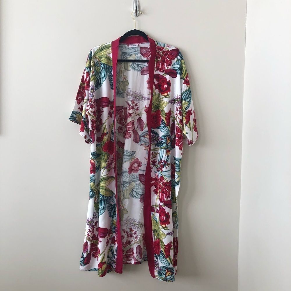 Iulla collection hibiscus 🌺 floral kimono - Picture 1 of 6
